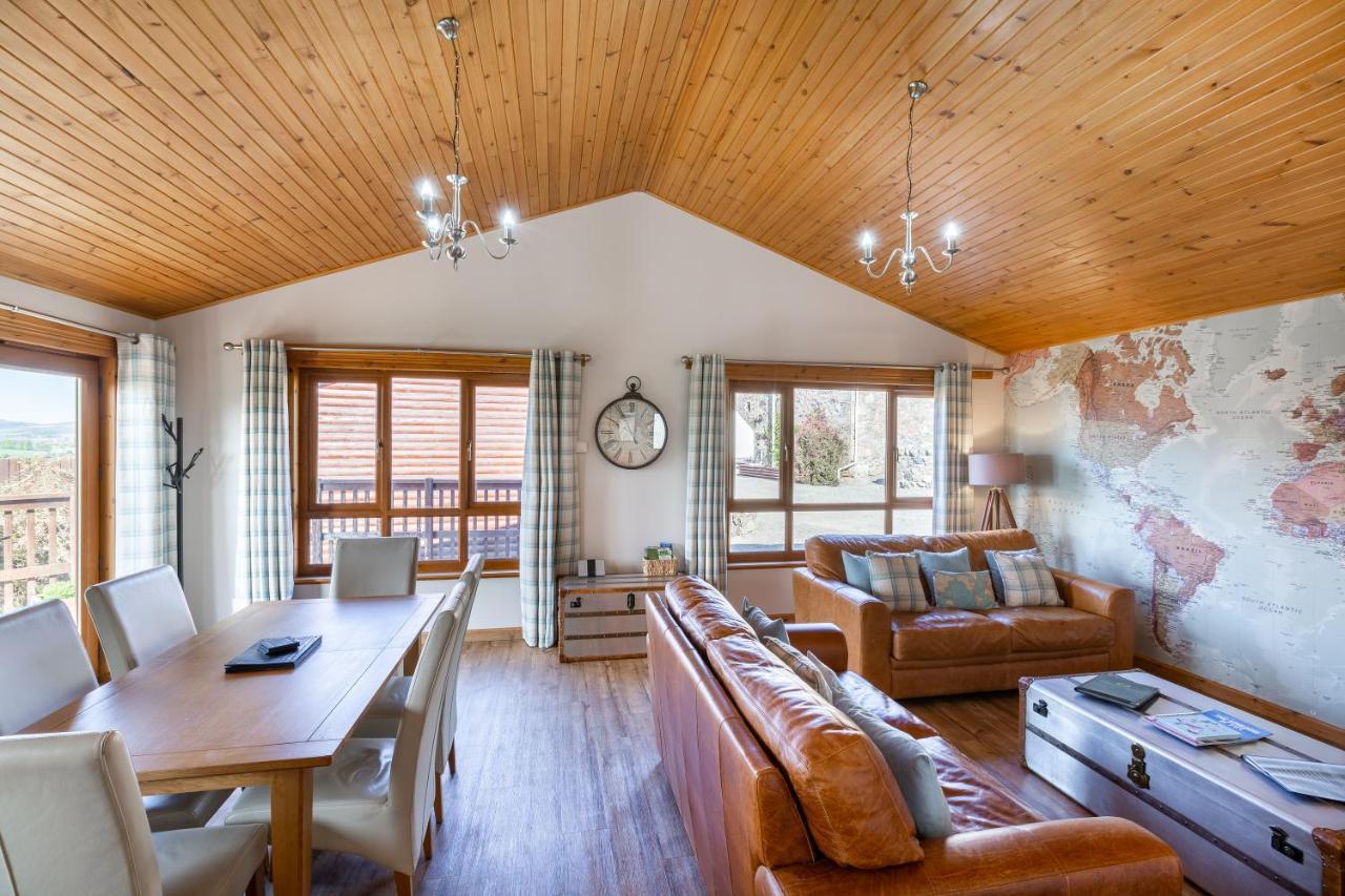 Douglas Fir Lodge With Hot Tub Cupar Exterior foto
